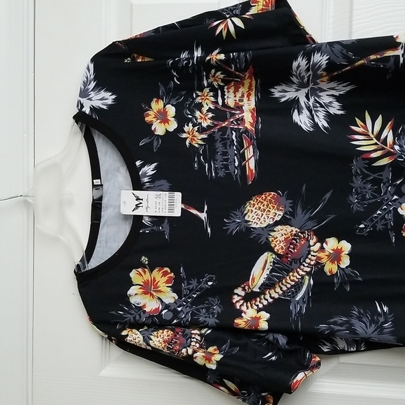 NWT Myonstorm Men's Hawaiian Shirt - Picture 3 of 10